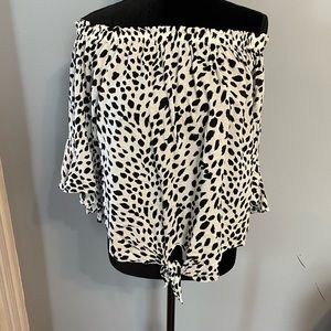 Super cute off the shoulder top